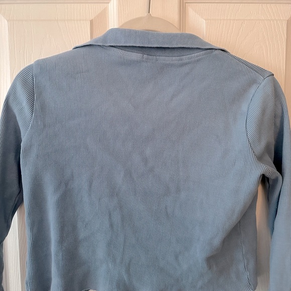 John Galt Cropped Blue Button Up Sweater - Picture 3 of 3